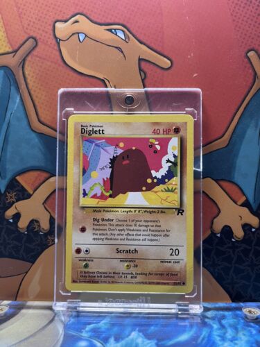 Diglett Team Rocket VG, 52/82 Pokemon Card.