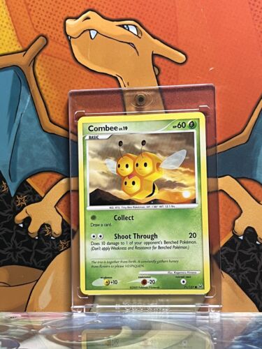 Combee LV.19 Platinum NM, 71/127 Pokemon Card.