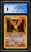 Moltes Holo Fossil 12/62, CGC 9 Pokémon Card